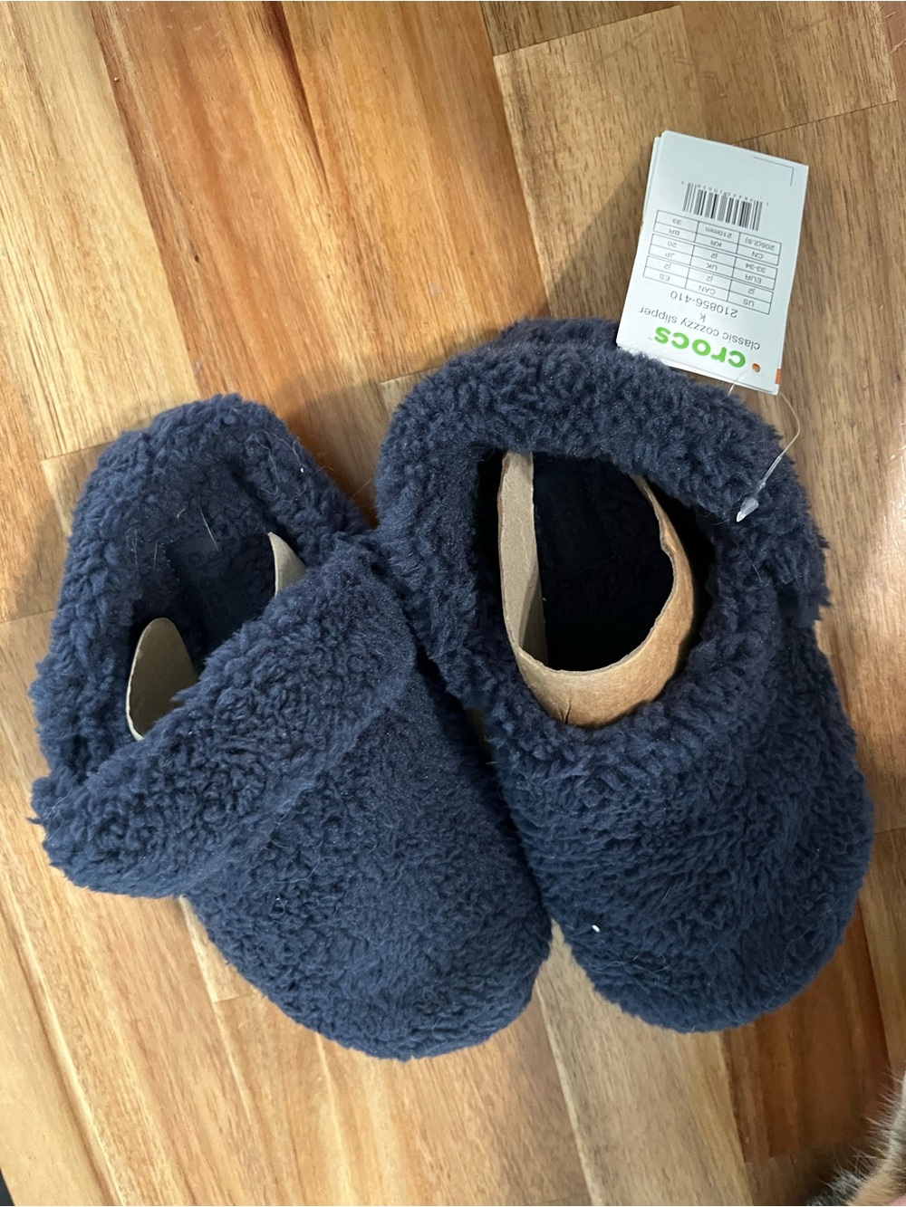 NWT Crocs Classic Cozy Lined Clog - Navy Blue youth size 2